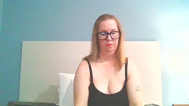 SweetandNaughty1 online show from January 29, 2025, 7:32 pm