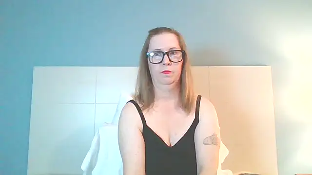 SweetandNaughty1 online show from January 10, 2025, 8:40 am