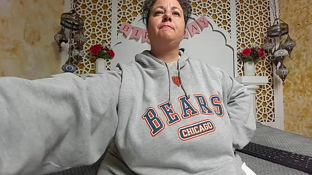 AleshaArabian online show from October 23, 2025, 3:27 am