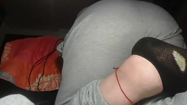 prettyangelsquirt online show from January 7, 2026, 12:15 am