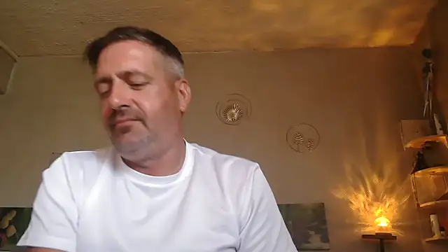 Snapshot of matrikes1 chatting on July 19, 2026, 10:01 am matrikes1 online show from July 19, 2026, 10:01 am