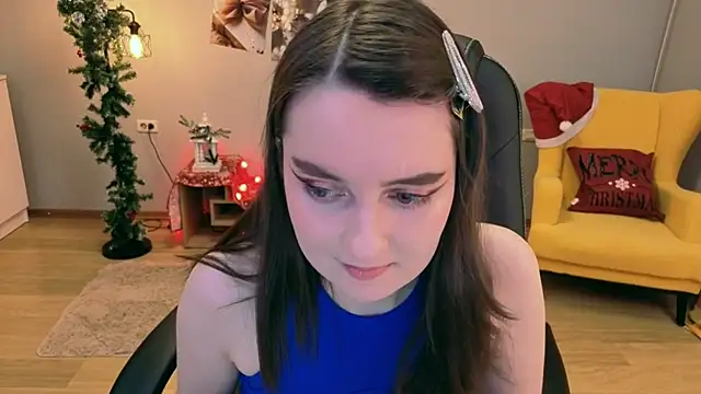 CloudGrace online show from December 19, 2025, 3:21 am