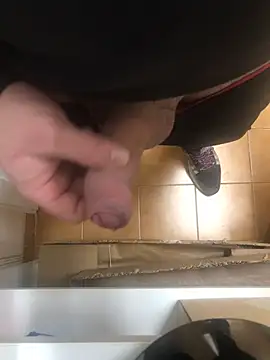 Snapshot of Mindnorthcam2 chatting on March 3, 2025, 7:03 am Mindnorthcam2 online show from March 3, 2025, 7:03 am