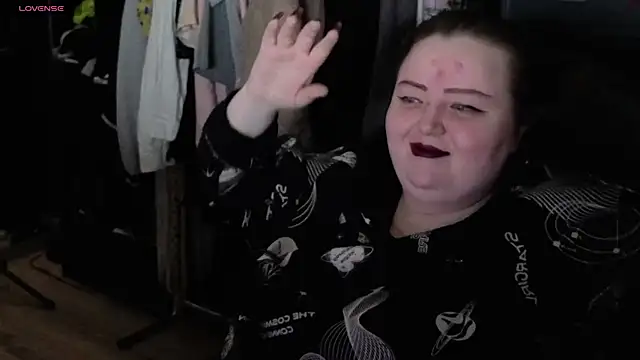 Snapshot of EMMA__CONNOR chatting on October 15, 2025, 12:09 am EMMA  CONNOR online show from October 15, 2025, 12:09 am