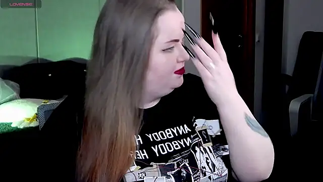 Snapshot of EMMA__CONNOR chatting on March 18, 2025, 3:56 am EMMA  CONNOR online show from March 18, 2025, 3:56 am