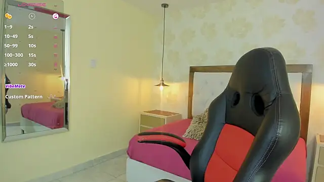 clarisKlein online show from April 21, 2026, 3:57 am