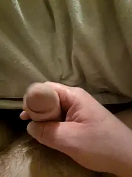 Deebo2212 online show from April 28, 2026, 1:48 am