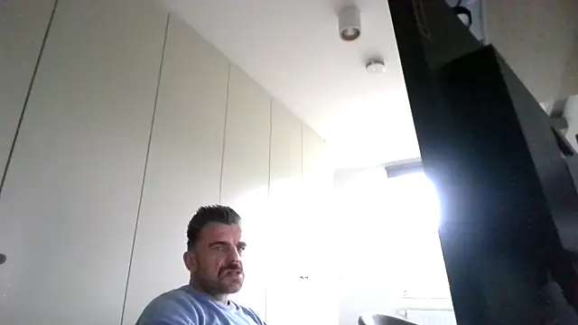 Snapshot of mrbigballs chatting on October 3, 2025, 3:35 pm mrbigballs online show from October 3, 2025, 3:35 pm