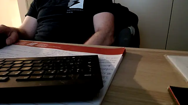 Snapshot of mrbigballs chatting on May 10, 2026, 9:16 pm mrbigballs online show from May 10, 2026, 9:16 pm