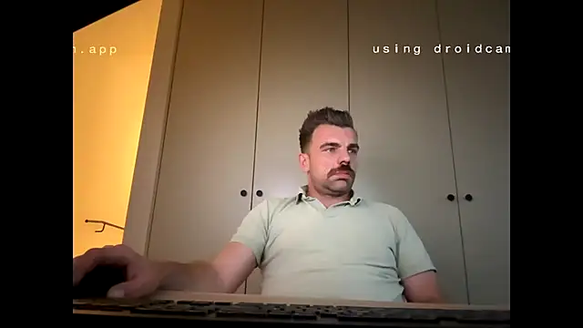 Snapshot of mrbigballs chatting on October 8, 2025, 4:51 pm mrbigballs online show from October 8, 2025, 4:51 pm