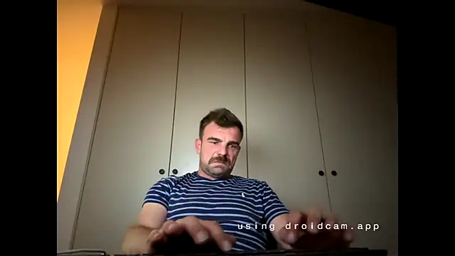 Snapshot of mrbigballs chatting on September 17, 2025, 8:11 pm mrbigballs online show from September 17, 2025, 8:11 pm