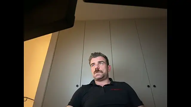 mrbigballs online show from November 17, 2025, 8:13 pm