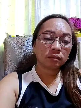 Snapshot of asianwet4u chatting on October 14, 2025, 1:28 am asianwet4u online show from October 14, 2025, 1:28 am