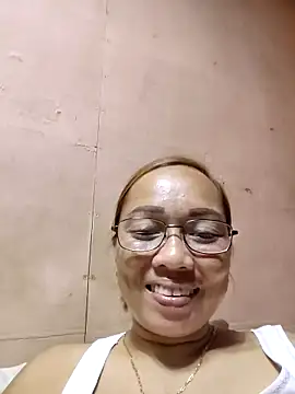 Snapshot of asianwet4u chatting on September 28, 2025, 10:00 am asianwet4u online show from September 28, 2025, 10:00 am