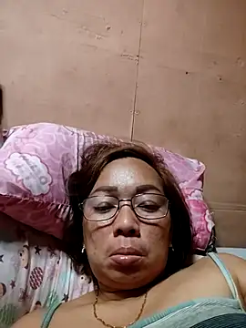 Snapshot of asianwet4u chatting on October 7, 2025, 11:33 am asianwet4u online show from October 7, 2025, 11:33 am