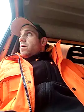 Snapshot of Codymc89 chatting on December 17, 2025, 9:36 am Codymc89 online show from December 17, 2025, 9:36 am