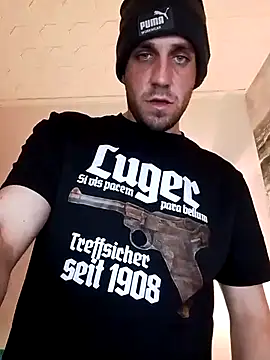 Snapshot of Codymc89 chatting on January 8, 2026, 8:42 am Codymc89 online show from January 8, 2026, 8:42 am