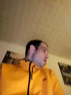 Snapshot of Codymc89 chatting on December 22, 2025, 5:29 am Codymc89 online show from December 22, 2025, 5:29 am