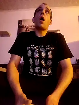 Snapshot of Codymc89 chatting on December 18, 2025, 11:30 pm Codymc89 online show from December 18, 2025, 11:30 pm