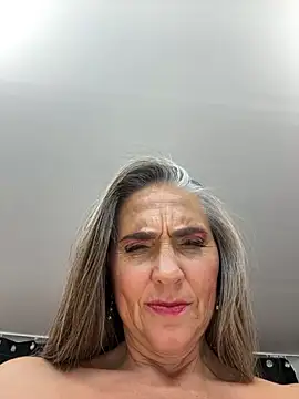 Snapshot of Alimela chatting on November 1, 2025, 7:41 pm Alimela online show from November 1, 2025, 7:41 pm