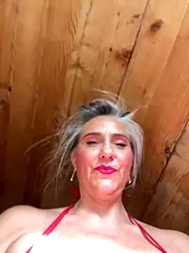 Snapshot of Alimela chatting on October 28, 2025, 12:04 pm Alimela online show from October 28, 2025, 12:04 pm