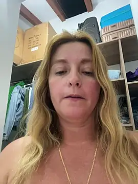 Snapshot of moniquerainx chatting on July 21, 2026, 4:03 am moniquerainx online show from July 21, 2026, 4:03 am