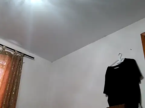 zaurio x online show from November 2, 2025, 4:34 pm