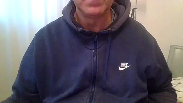 Snapshot of ANONIMO7735 chatting on November 26, 2025, 6:35 am ANONIMO7735 online show from November 26, 2025, 6:35 am