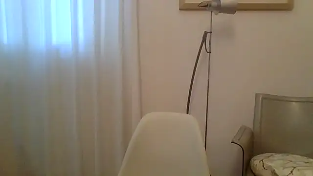 Snapshot of ANONIMO7735 chatting on February 20, 2026, 6:37 am ANONIMO7735 online show from February 20, 2026, 6:37 am