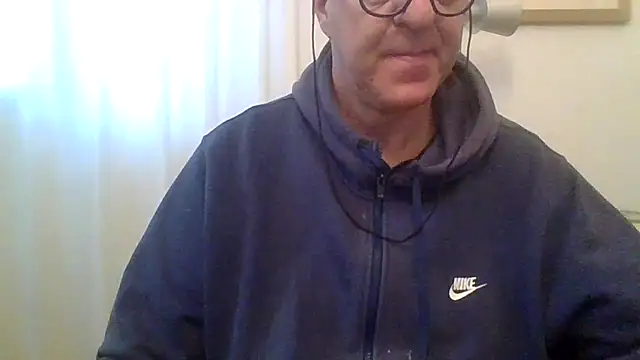 Snapshot of ANONIMO7735 chatting on February 25, 2026, 6:35 am ANONIMO7735 online show from February 25, 2026, 6:35 am