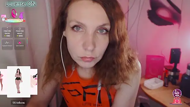 JohansonKatie online show from March 18, 2025, 12:50 pm