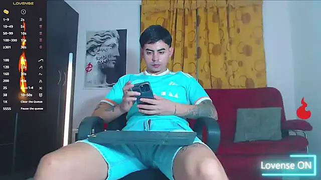 Snapshot of Lobito_xxxl chatting on September 25, 2025, 10:49 pm Lobito xxxl online show from September 25, 2025, 10:49 pm