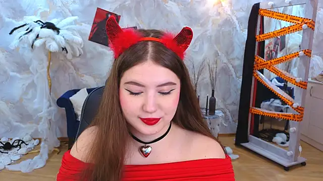 NicoleFoxery online show from October 28, 2025, 3:29 am