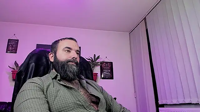 Snapshot of ChristophJules chatting on December 13, 2024, 4:11 am ChristophJules online show from December 13, 2024, 4:11 am