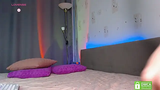 an ross online show from September 8, 2025, 5:01 pm