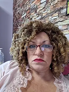 Snapshot of Hot_Azaleea chatting on November 17, 2025, 6:39 am Hot Azaleea online show from November 17, 2025, 6:39 am