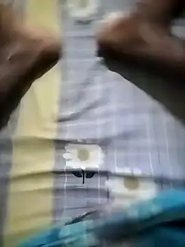 Snapshot of naxus@xh chatting on October 15, 2025, 6:00 am naxusxh online show from October 15, 2025, 6:00 am