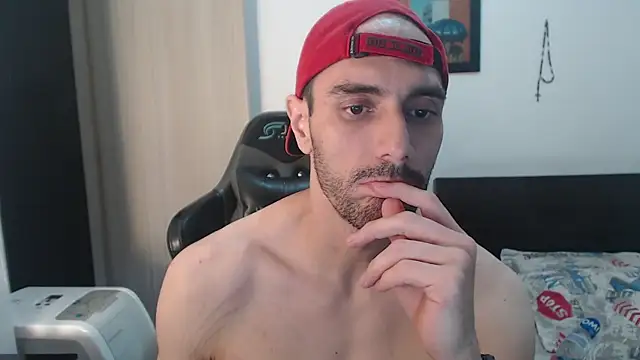 Snapshot of samuelgarcia_ chatting on March 19, 2025, 12:34 pm samuelgarcia online show from March 19, 2025, 12:34 pm