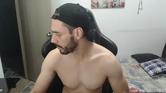 Snapshot of samuelgarcia_ chatting on October 31, 2025, 10:34 am samuelgarcia online show from October 31, 2025, 10:34 am