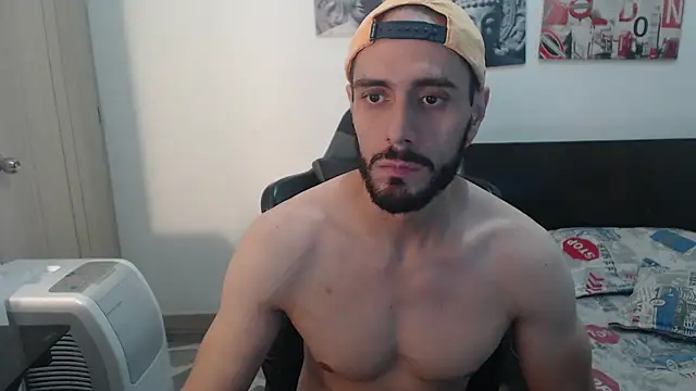 Snapshot of samuelgarcia_ chatting on March 10, 2025, 7:33 am samuelgarcia online show from March 10, 2025, 7:33 am