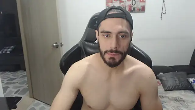 Snapshot of samuelgarcia_ chatting on November 15, 2025, 8:07 am samuelgarcia online show from November 15, 2025, 8:07 am