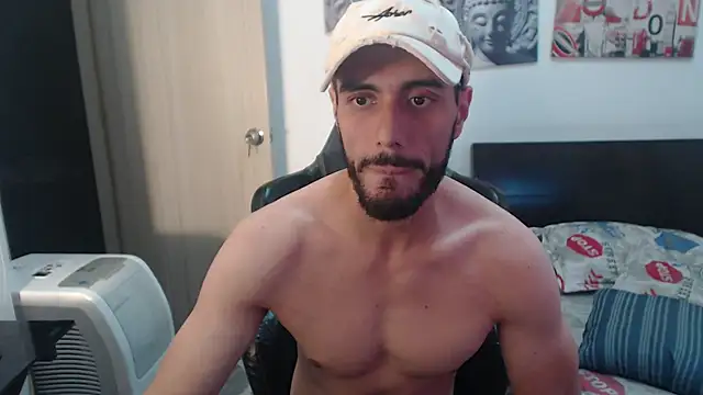 Snapshot of samuelgarcia_ chatting on March 5, 2025, 8:00 am samuelgarcia online show from March 5, 2025, 8:00 am