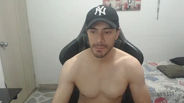 Snapshot of samuelgarcia_ chatting on July 20, 2026, 6:54 am samuelgarcia online show from July 20, 2026, 6:54 am