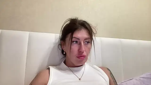 Snapshot of Avtosluts777 chatting on September 25, 2025, 6:25 pm Avtosluts777 online show from September 25, 2025, 6:25 pm