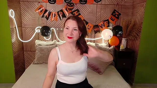 AliceeShy online show from November 1, 2025, 9:41 pm