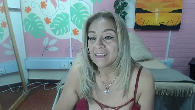 Snapshot of ZAMANTHA chatting on July 13, 2026, 4:39 pm ZAMANTHA online show from July 13, 2026, 4:39 pm