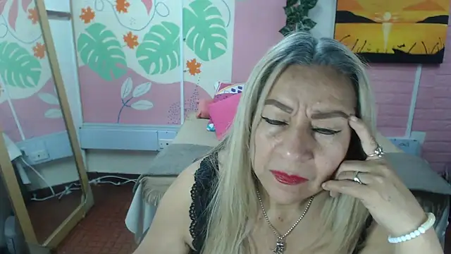 Snapshot of ZAMANTHA chatting on October 20, 2025, 4:29 pm ZAMANTHA online show from October 20, 2025, 4:29 pm