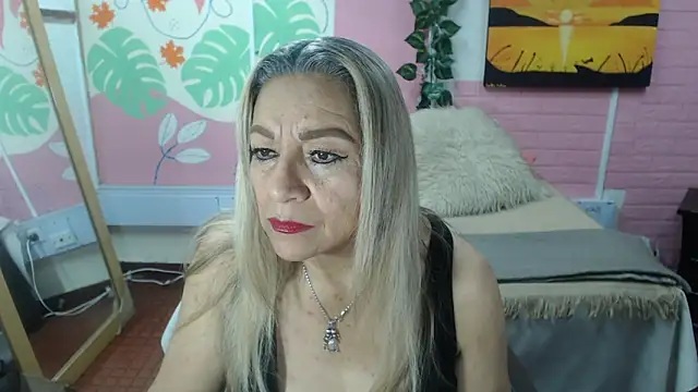 Snapshot of ZAMANTHA chatting on October 25, 2025, 3:45 pm ZAMANTHA online show from October 25, 2025, 3:45 pm