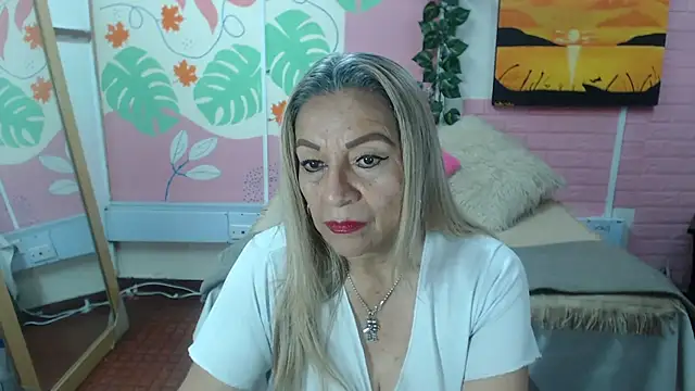 Snapshot of ZAMANTHA chatting on October 15, 2025, 3:42 pm ZAMANTHA online show from October 15, 2025, 3:42 pm