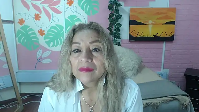 Snapshot of ZAMANTHA chatting on November 17, 2025, 3:27 pm ZAMANTHA online show from November 17, 2025, 3:27 pm